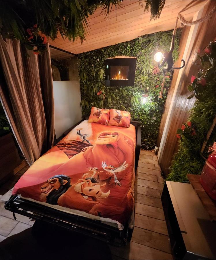 Conde-Sainte-Libiaire Indiana Jones A 10 Minutes Du Parc Disneyland מראה חיצוני תמונה